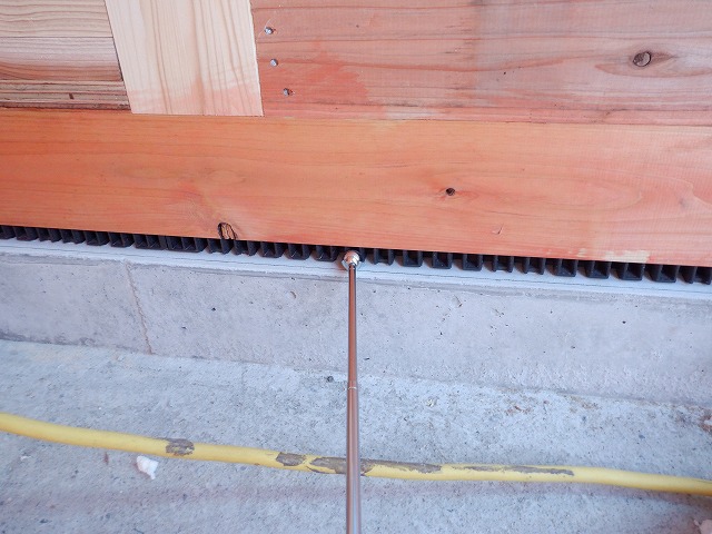 建物が完成すれば工事中の不具合は隠れます!