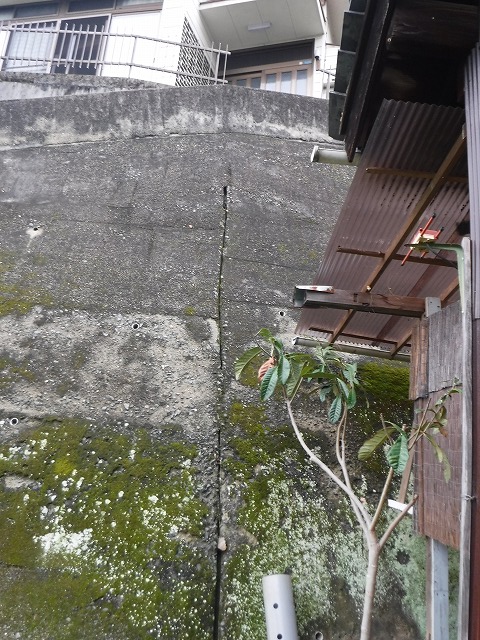 隣地が5m以上高かくても木造住宅が建つ?