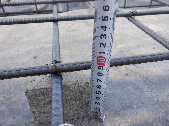 ベース筋のサイコロスペーサー高さは７０㎜！