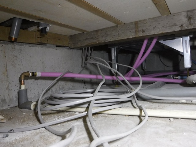 買取再販物件は床下・小屋裏は要注意ですよ！