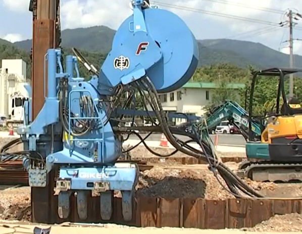 隣地でシートパイル工事が始まったら要注意！