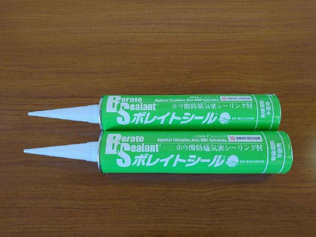 基礎貫通穴などを防蟻の為に塞ぎましょう!